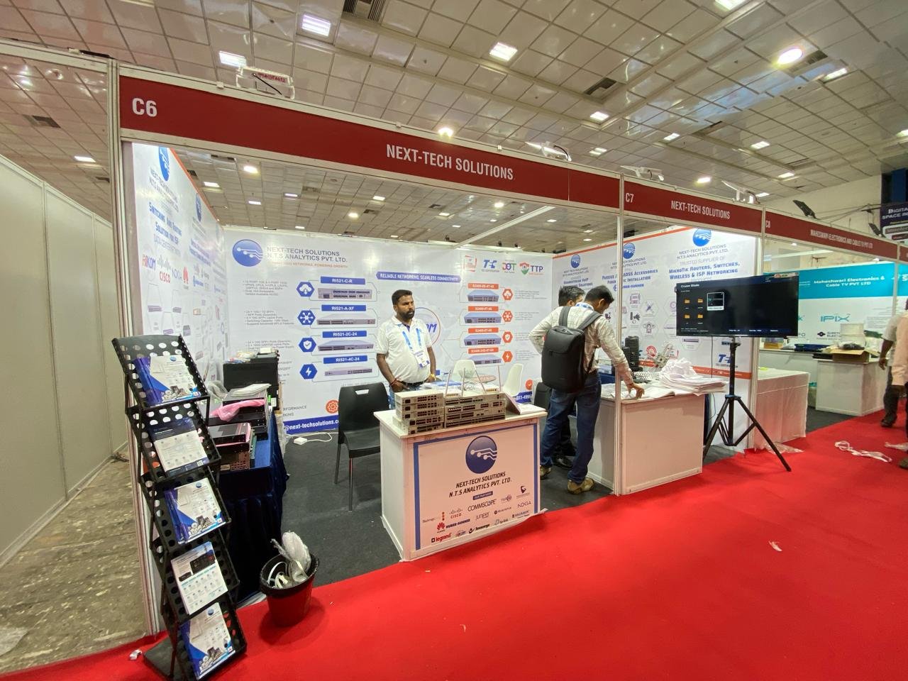 Live Product Showcase